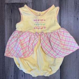 VTG Gymboree Newborn Yellow Seersucker Gingham Floral Embroidered Romper